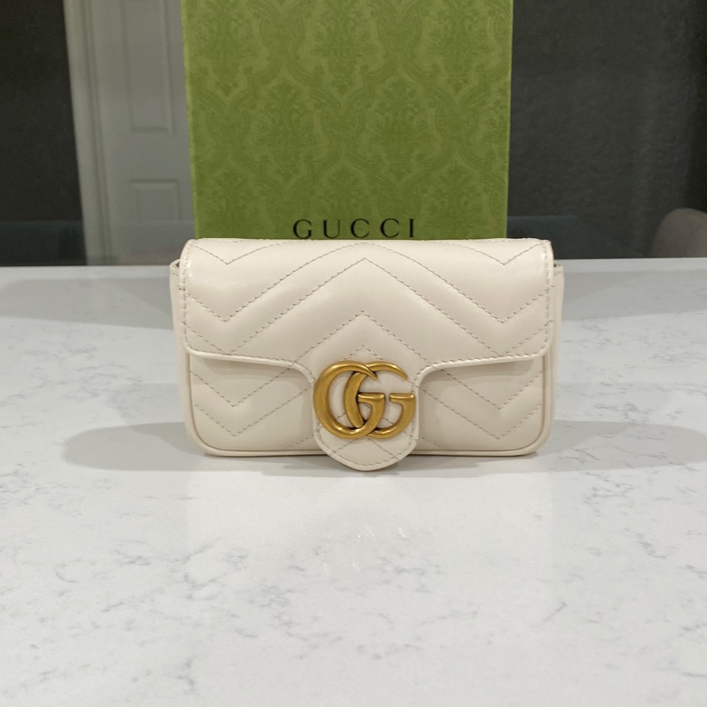AUTHENTIC GG Marmont matelassé leather super mini bag